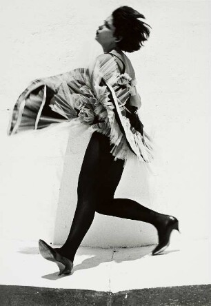 Modeaufnahme, Modell die Studentin Ruth Seller (Mademoiselle)