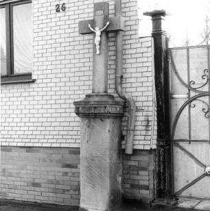 Wegkreuz; Beselich, Hauptstraße (L 3022) (bei Nr. 26)
