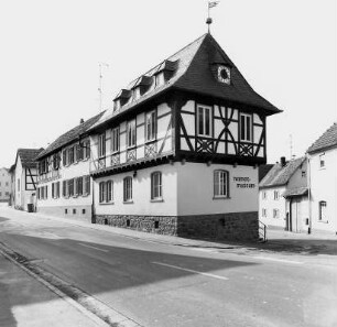 Ehem. Rathaus; Ober-Mörlen, Im Lettig 2
