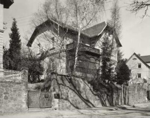 Radebeul, Moritzburger Straße 59. Wohnhaus (1900, A. Große)