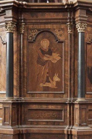 Salvator Mundi und die vier Evangelisten — Heiliger Lukas