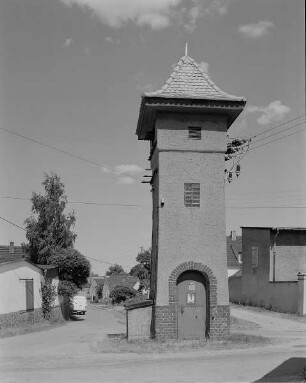 Jesewitz-Wölpern, Dorfplatz, Transformatorenhäuschen