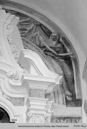 Lünette mit weiblichen Allegorien
