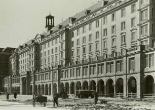 Wohn- und Geschäftshaus : Dresden-Altstadt, Altmarkt, Ansicht mit Wohn- und Geschäftshäusern