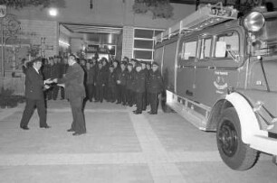 Freiwillige Feuerwehr Grötzingen. Übergabe eines neuen Löschgruppenfahrzeugs "LF 16"
