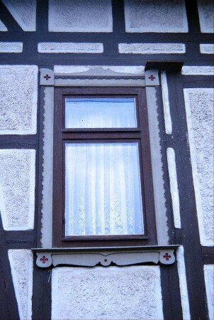 Detail voriges Bild: Blendrahmen am Fenster