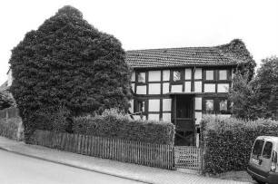 Wohn-Wirtschaftsgebäude (Wohn- und Wirtschaftsgebäude, Fachwerk); Vöhl, Hauptstraße 13