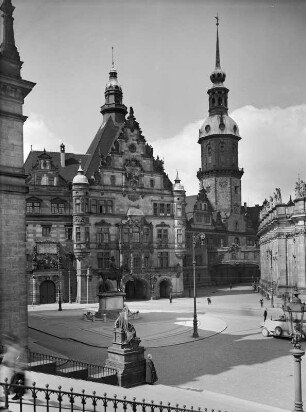 Dresden, Georgentor : Dresden-Altstadt. Residenzschloss. Blick von der Brühlschen Terrasse zum Georgentor