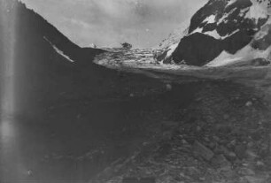 Moräne : Vermutlich eine Moräne nahe eines Gletschers im Tian Shan Hochgebirge