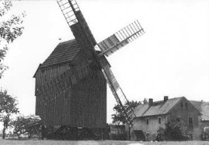 Neschwitz-Saritsch. Bockmühle, Baujahr 1733 (1953 restauriert, 1977 nach Luga umgesetzt)