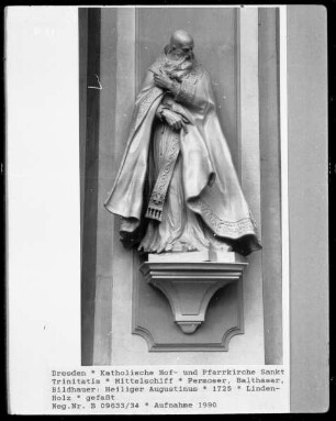Männliche Heiligenfigur