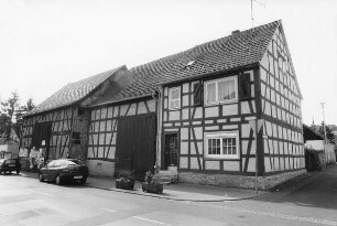 Hofanlage; Wächtersbach, Bahnhofstraße 10, Bahnhofstraße 12