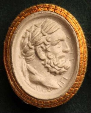 Kopf des Herkules mit Oliven gekrönt (Daktyliothek, Supplement)