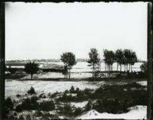 Landschaft mit kleinem Gebäude