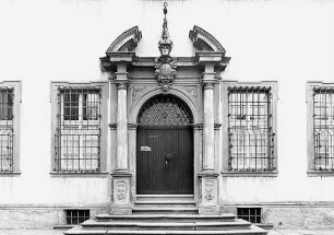 Konventsgebäude und Prälatenbau; Niddatal, Im Kloster 6