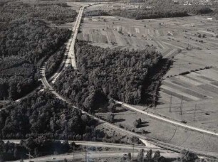 Luftbildaufnahmen von Karlsruhe. Durlach/Aue - Autobahndreieck Karlsruhe und Killisfeldsiedlung