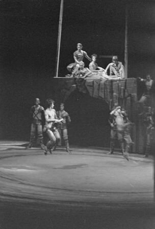 Szenenbilder aus "Spartacus", Ballett von Aram Chatchaturjan. Deutsche Staatsoper Berlin, Erstaufführung 05.05.1973