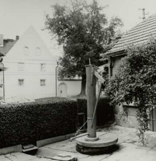Wilsdruff-Kesselsdorf, Steinbacher Weg 2. Handschwengelpumpe