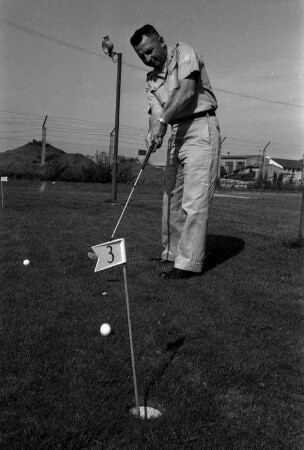 Golfplatz in der Paul-Revere-Village für die amerikanischen Besatzungsstreitkräfte.