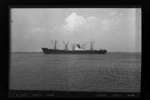 Ditmar Koel ex Blumenau ex Vossbrook (1952), Frachtschiff, Hanseatische Reederei, Hamburg, Bau-Nr. 431