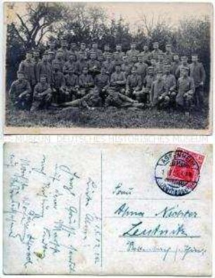 Gruppenbild deutscher Soldaten in Felduniformen