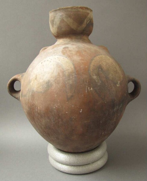 Clay vessel