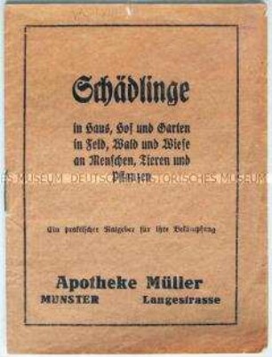 Kommunistische Tarnschrift über die Rolle der Bauern in einer Volksfront gegen die Nazis im Umschlag eines Ratgebers zur Schädlingsbekämpfung