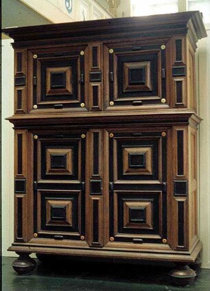 Schrank