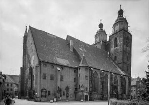 Wittenberg. Stadtkirche St. Marien : Wittenberg. Stadt- und Pfarrkirche Stankt Marien. Ansicht von Nordosten