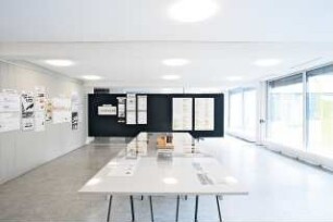 Ausstellung »Schinkel erhebt sich aus seinem Schrein. Der ZEIT-Wettbewerb zur Bauakademie 1995«. 15.5.-15.6.2017, Galerie des Architekturmuseums, Berlin: Ausstellungsfoto