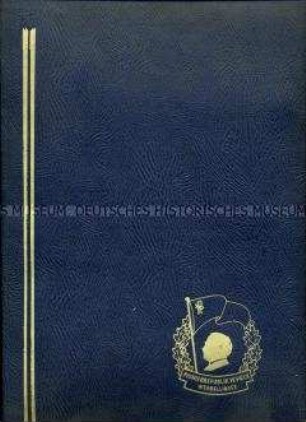 Maschinenschriftlicher Bericht über den Aufenthalt einer Gruppe von Pionieren aus der DDR im sowjetischen Pionierlager Artek (in Mappe)