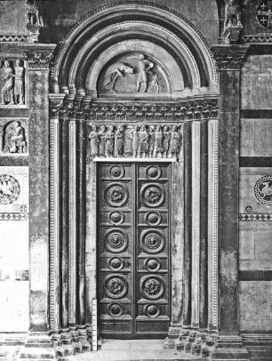 Lucca, Dom