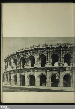 Nîmes: Amphitheater