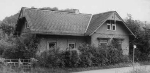 Bahnhofsgebäude; Weilmünster, Brückenstraße 15