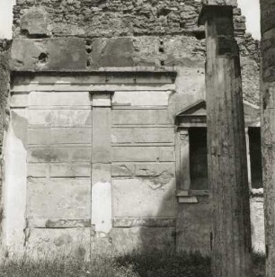Pompeji. Haus des Faun. Wanddekoration, I. Stil