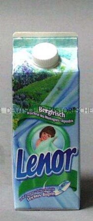 Weichspüler für Waschmaschinen "Lenor Bergfrisch", 750-ml-Tetrapak, mit Inhalt