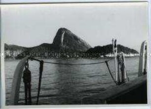 Einfahrt in den Hafen von Rio de Janeiro, Brasilien