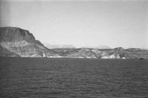 Kap Lithinos an der Südküste von Kreta : Kap Lithinos an der Südküste von Kreta aus westlicher Richtung vom Meer aus aufgenommen