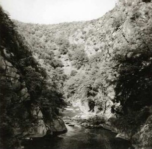 Harz. Bodetal "Bodekessel". Blick von der Teufelsbrücke talauf