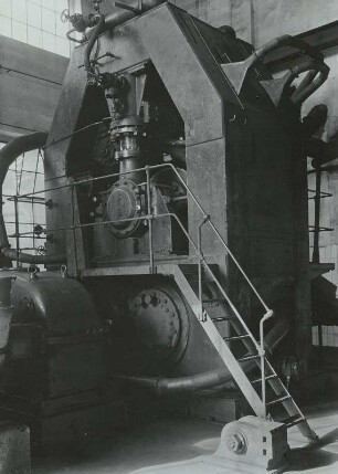 Hirschfelde, Kohlenwerk : Hirschfelde, Großkraftwerk und Kohlenwerk. Kohlenwerk. Brikettfabrik. Ringwalzenpresse