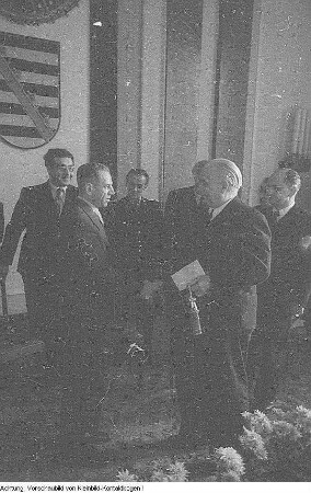 Dresden. Wilhelm Pieck, Präsident der DDR, in Dresden bei der Landesregierung Sachsen, November 1949
