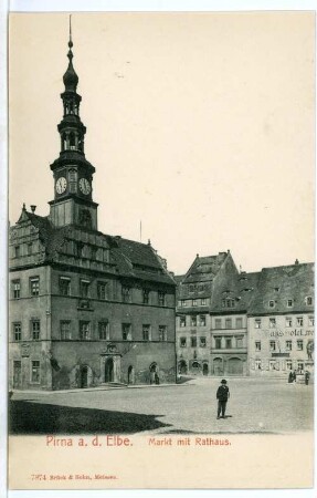 Pirna. Markt mit Rathaus