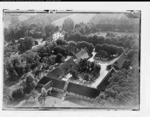 Büren (b. Lippstadt), Schloß Erpernburg mit Gutshof