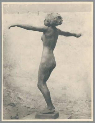 Tänzerin, 1911/12, Bronze