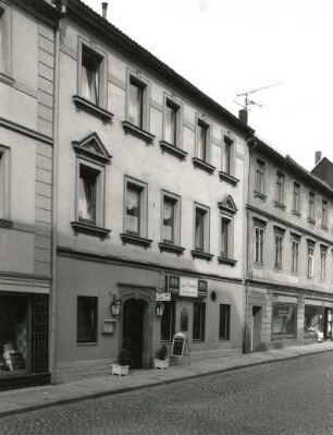 Roßwein, Döbelner Straße 18. Wohnhaus mit Gaststätte "Zum Pünktchen" (1807)