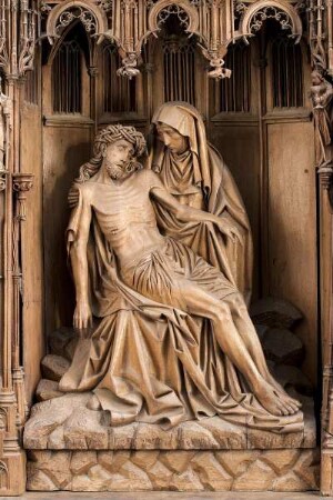 Sieben-Schmerzen-Altar — Die sieben Schmerzen Mariä — Pietà