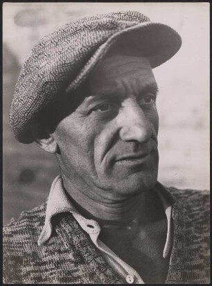 Portrait eines Berliner Bauarbeiters