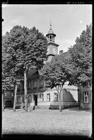 Tempelburg (Czaplinek/Polen). Rathaus. Straßenansicht