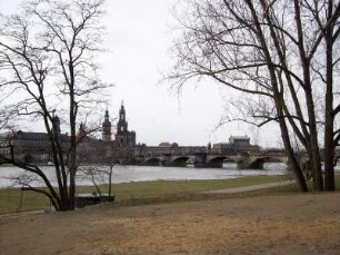 Dresden: Augustusbrücke, Ständehaus, Georgentor, Hausmannsturm, Katholische Hofkirche, Sächsische Staatsoper/Semperoper