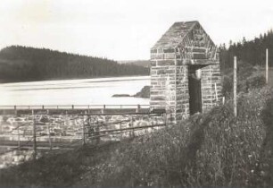 Vogtland. Plauener Talsperre im Geigenbachtal. Blick von der Staumauer